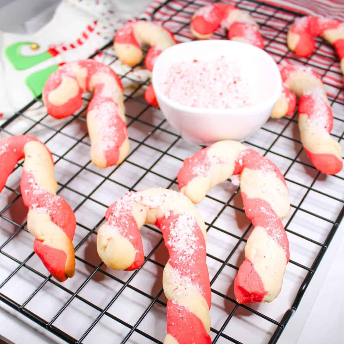 Cookies cooling on a baking rack.