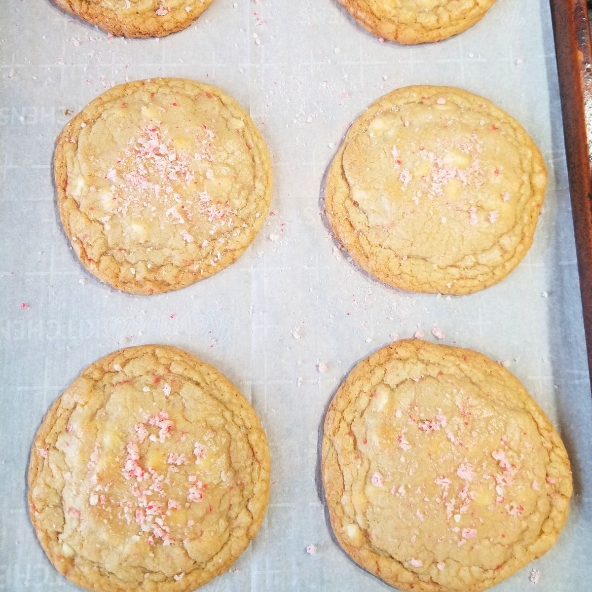 Baked cookies on a baking sheet.